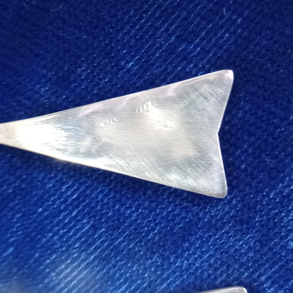 Sterling Silver Overlay With Unique Tribal Design Dangle Earrings - Picture 5 of 12